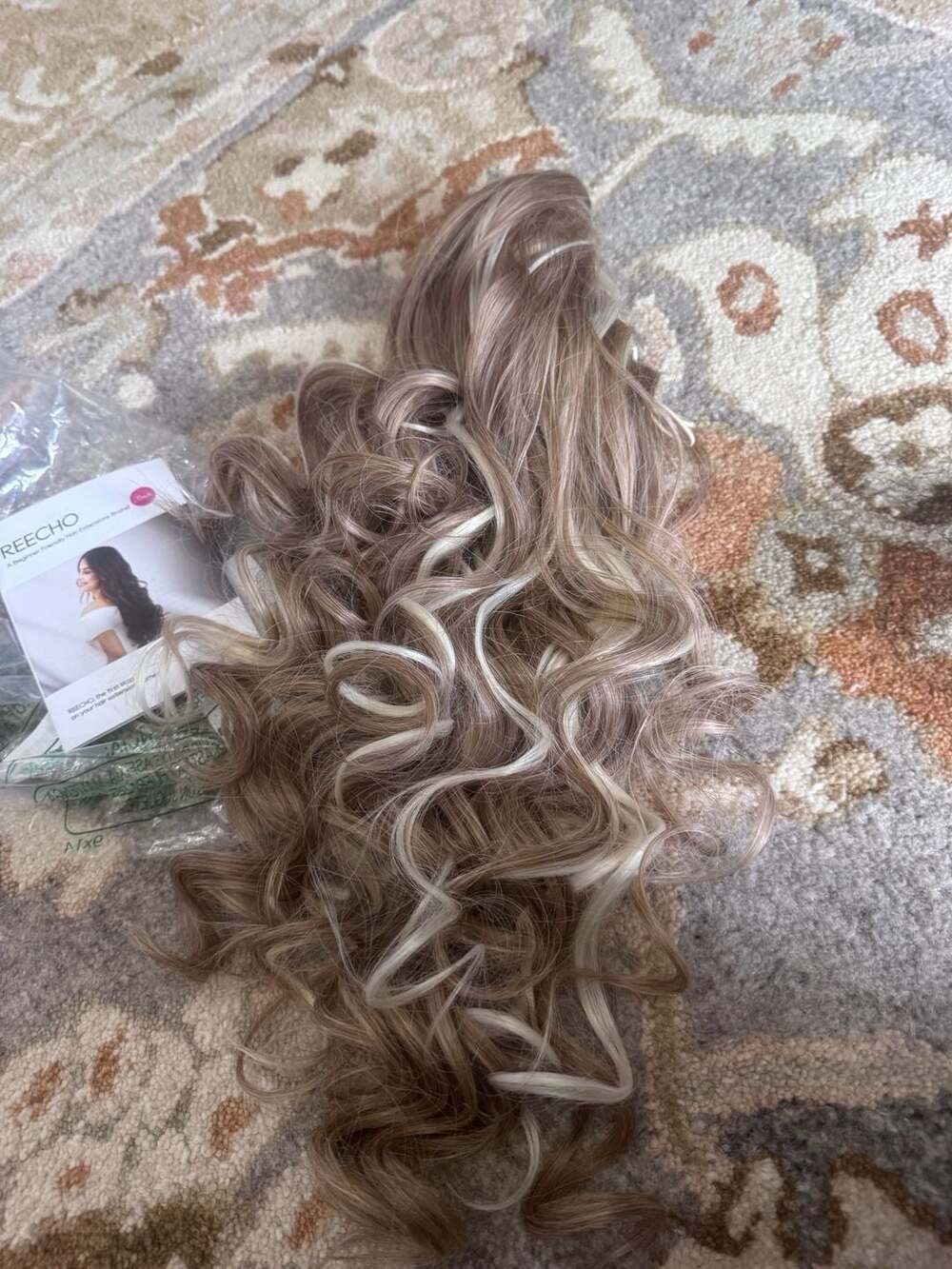 REECHO Curly Claw Clip and Drawstring Ponytail Extension Blonde Highlighted Hair